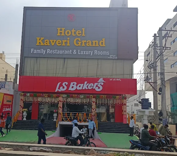 Hotel kaveri grand Family restaurant